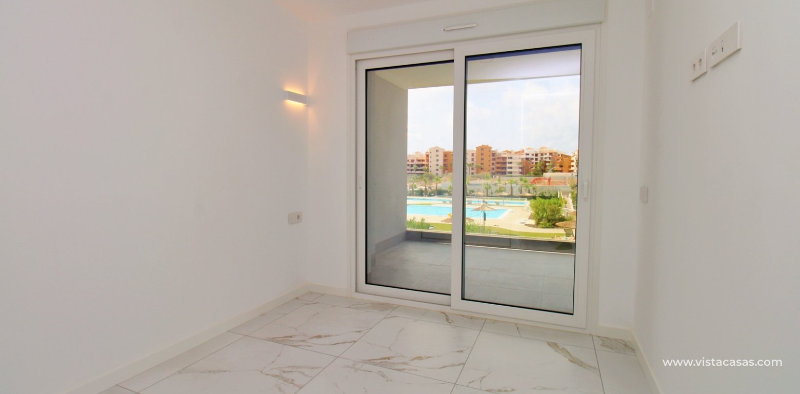 Resale 2 bedroom apartment for sale in Valonia Resort Punta Prima master bedroom