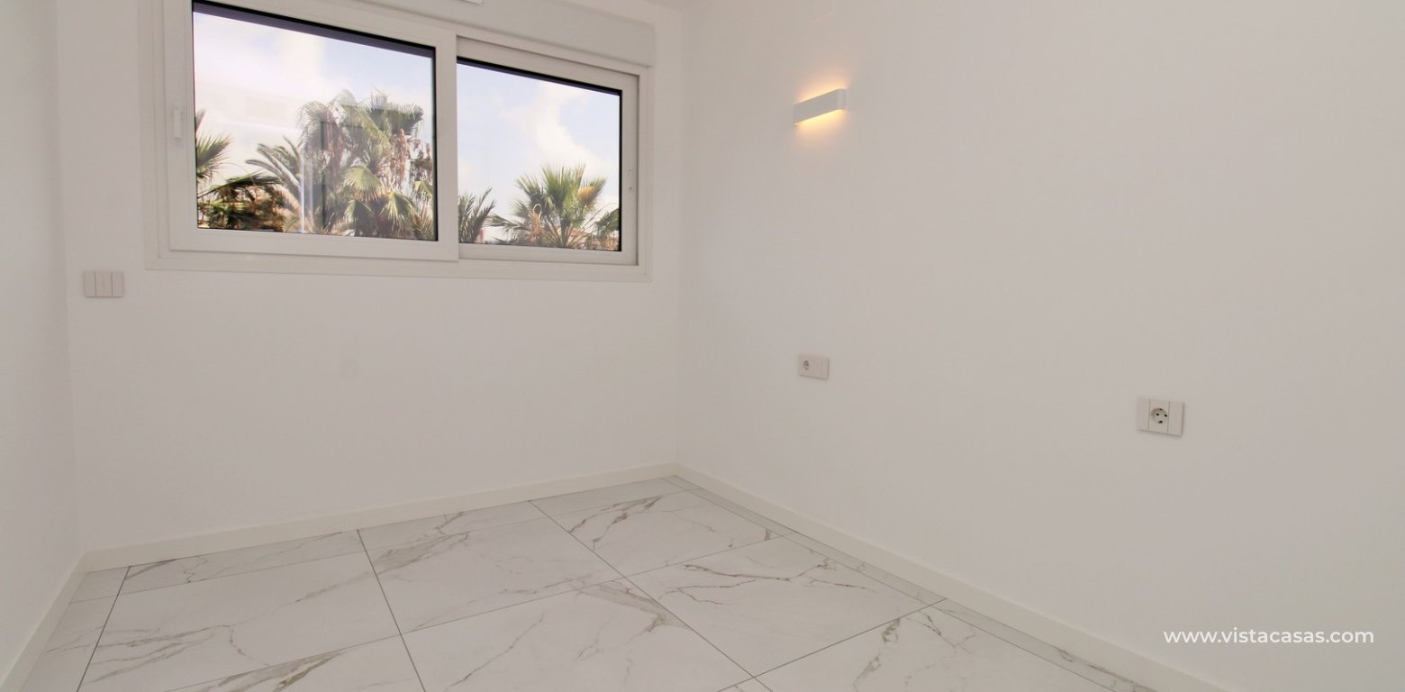 Resale 2 bedroom apartment for sale in Valonia Resort Punta Prima twin bedroom