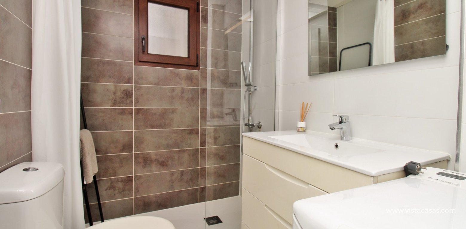 Renovated Apartment for sale in Mirador del mediterraneo Villamartin bathroom