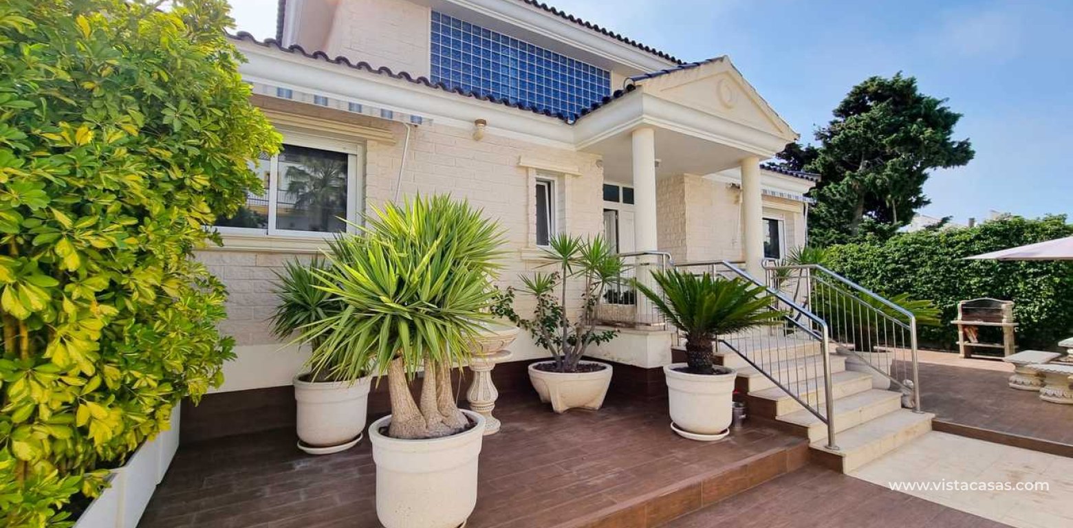 Sale - Villa - Torrevieja - La Mata
