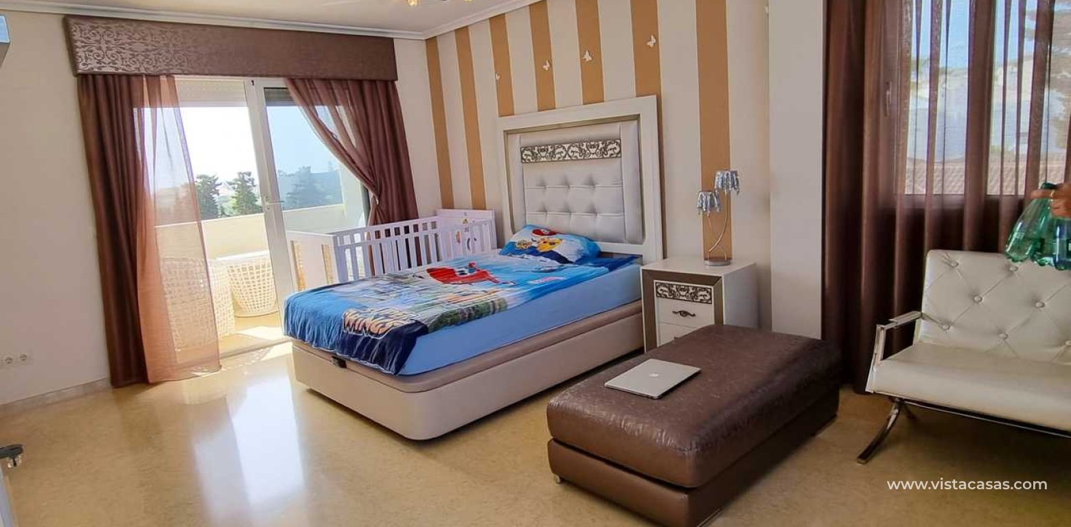 Sale - Villa - Torrevieja - La Mata