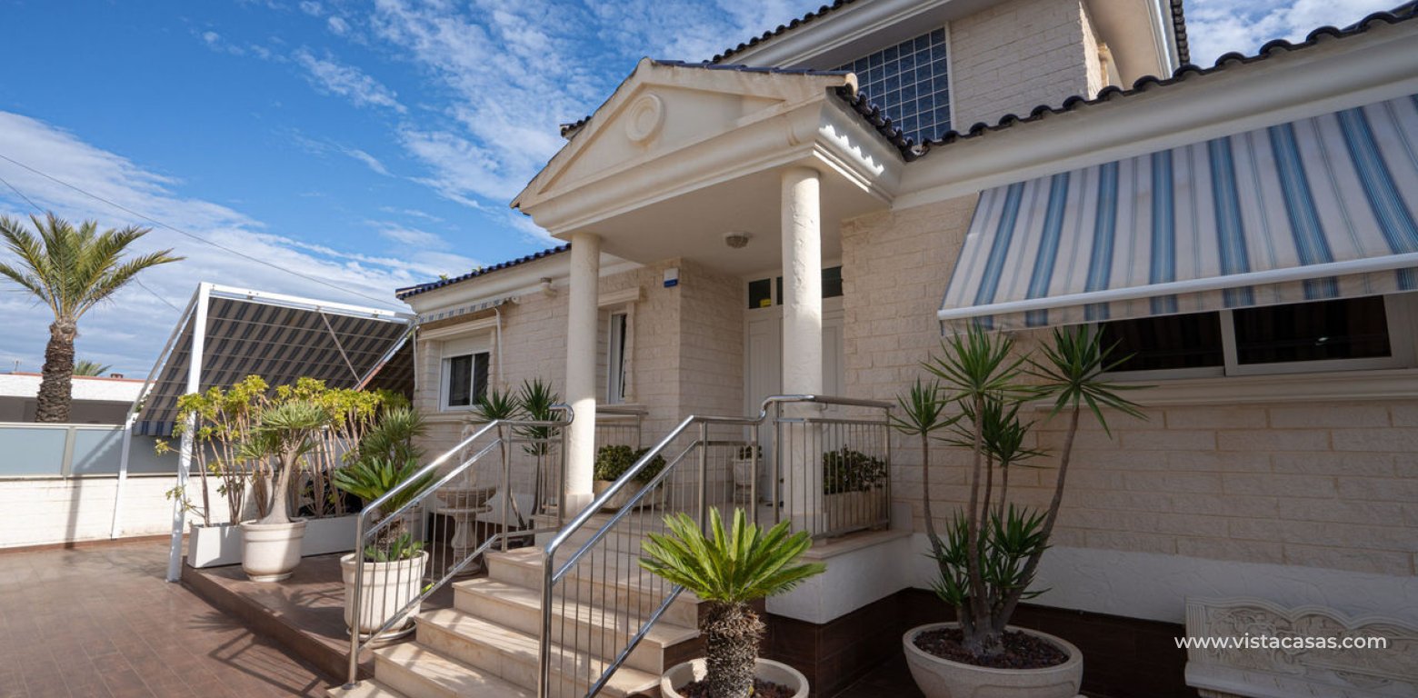 Sale - Villa - Torrevieja - La Mata