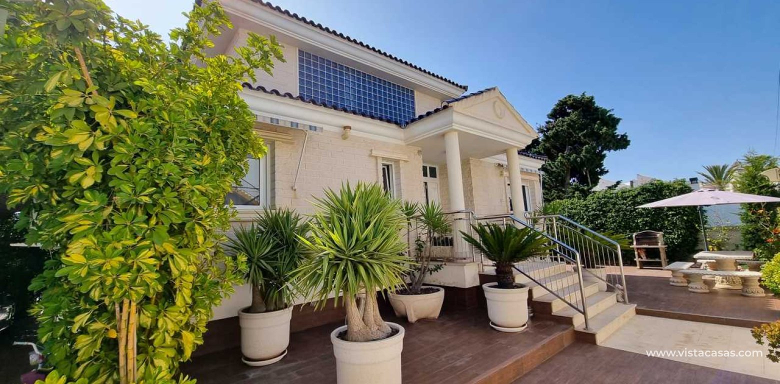 Sale - Villa - Torrevieja - La Mata
