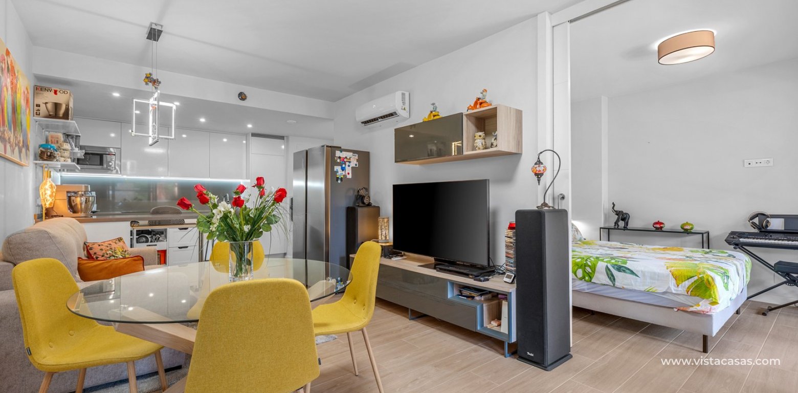 Resale - Apartment - Villamartin