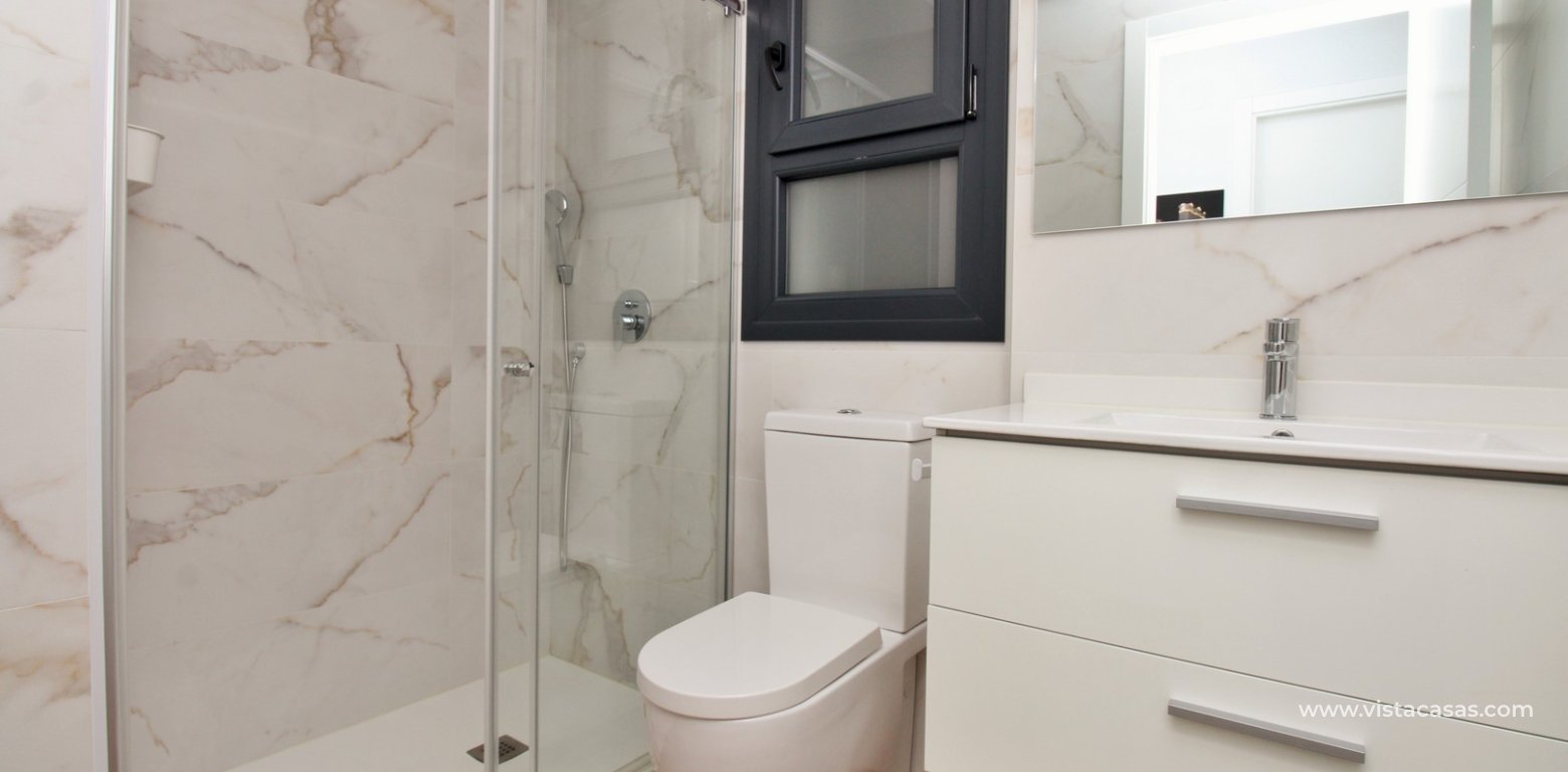 2 Bed Apartment For Sale in Valentino Golf III Villamartin bathroom