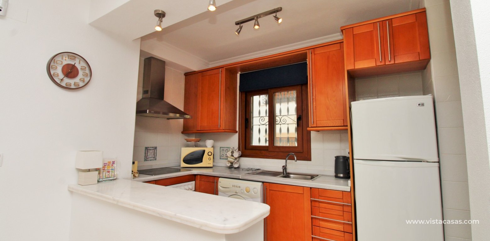 Ground Floor Apartment for sale in R9 Pau 8 Villamartin kitchen
