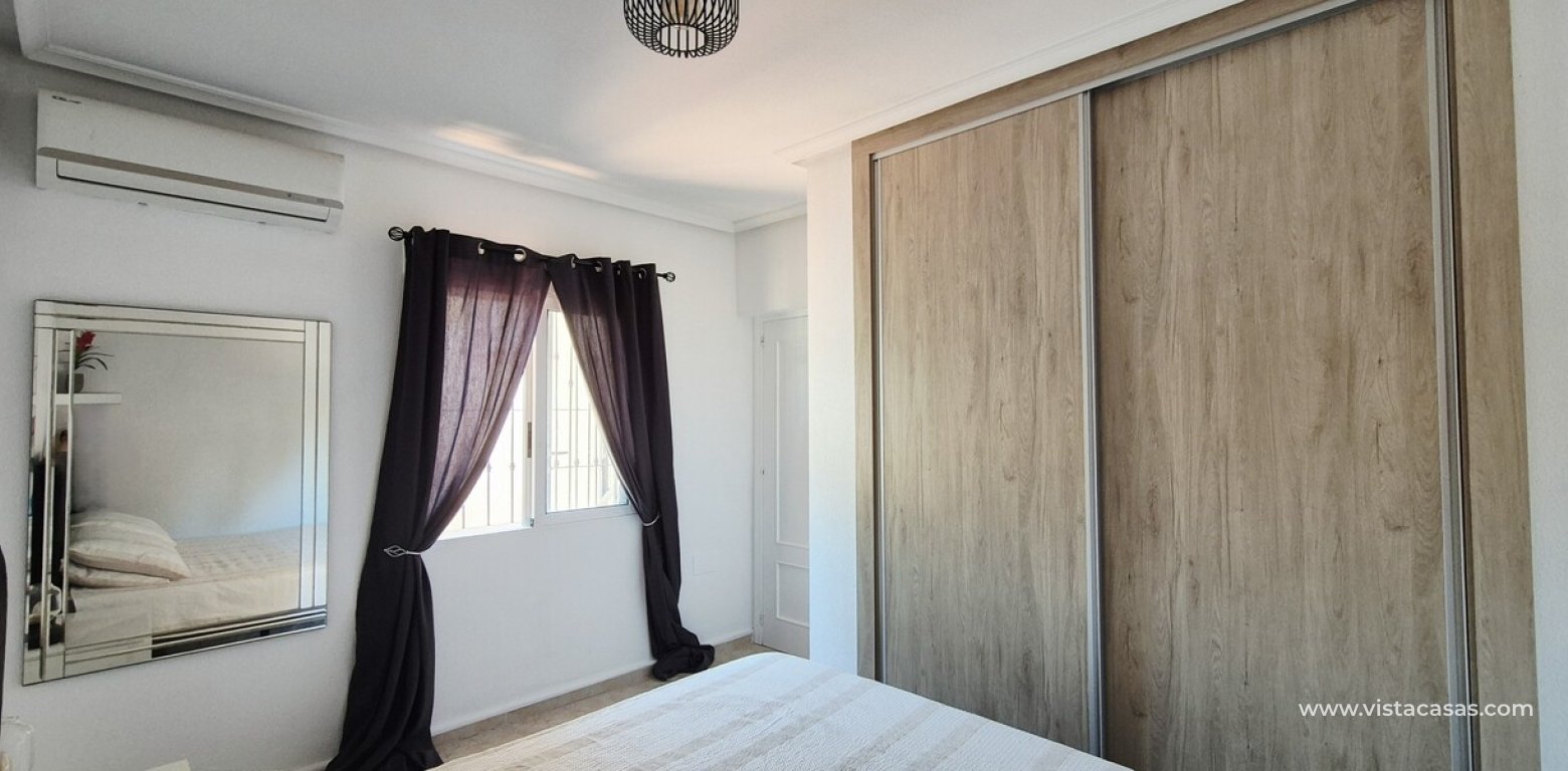 Sale - Villa - Villamartin
