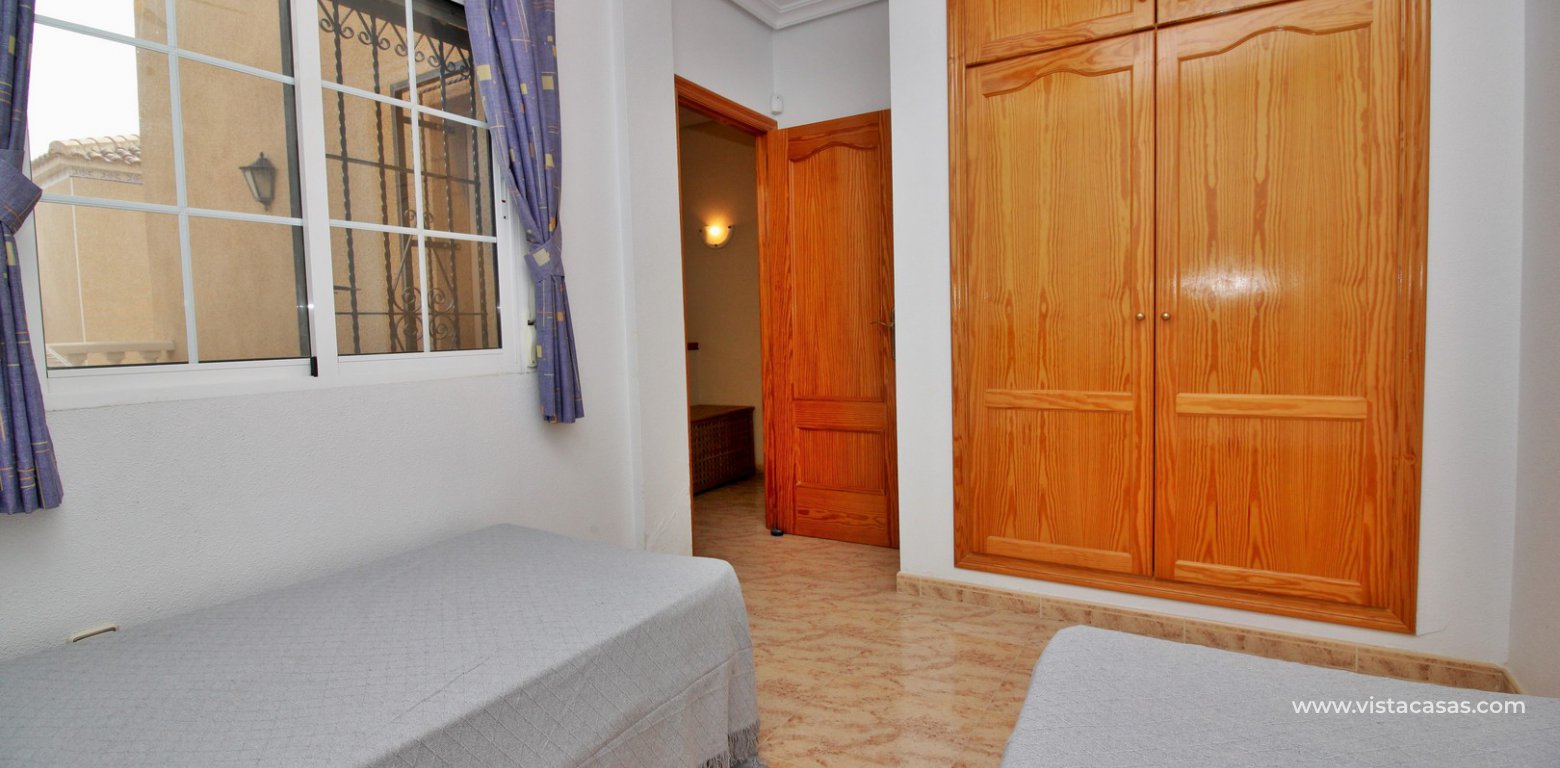 Zodiaco quad for sale in El Galan Villamartin twin bedroom fitted wardrobes