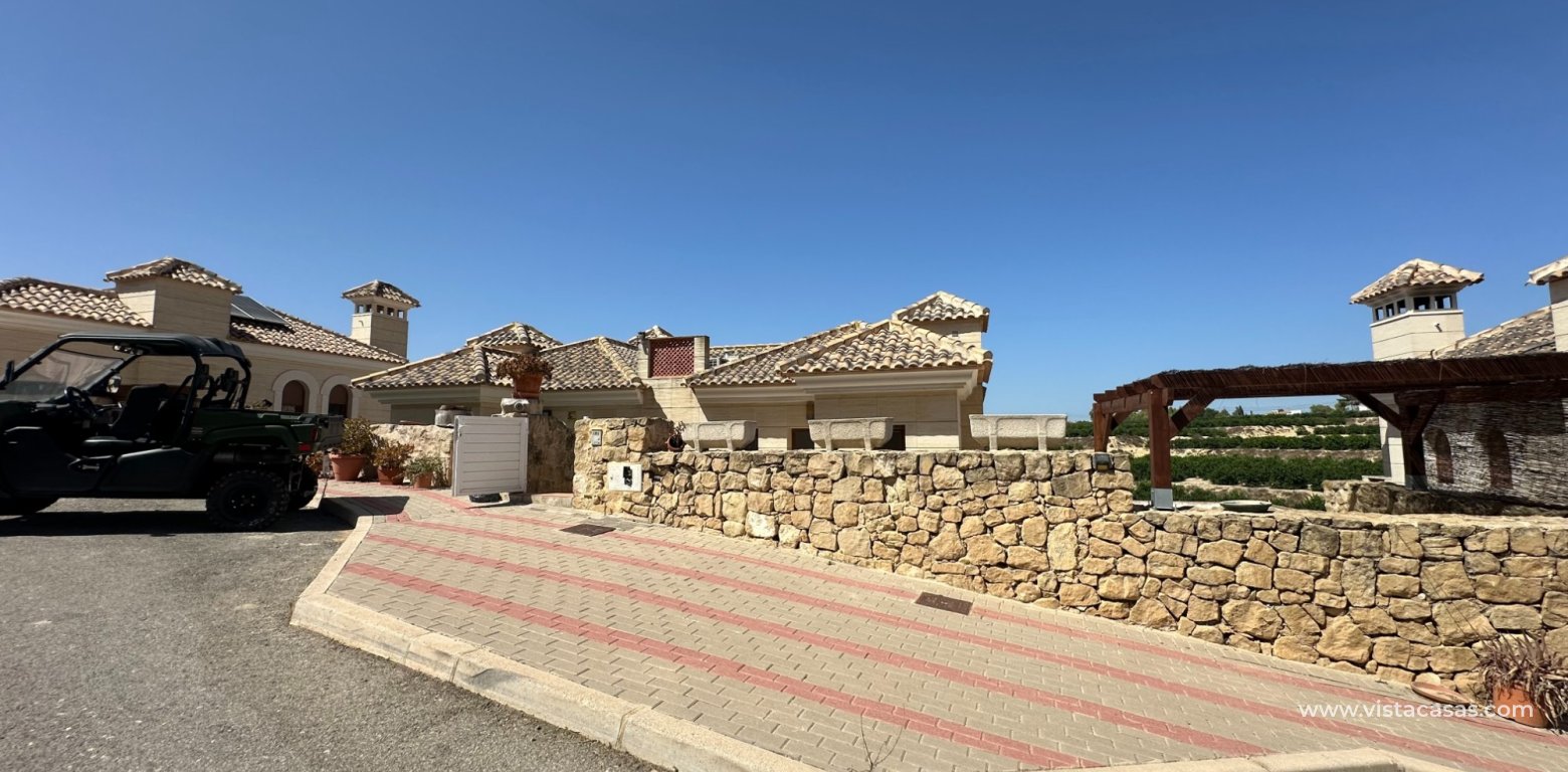 Sale - Villa - Algorfa - La Finca Golf Resort