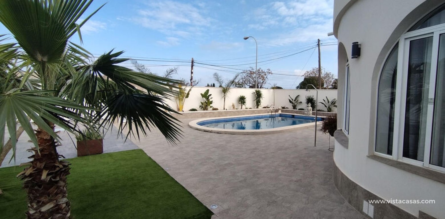 Sale - Villa - Torrevieja
