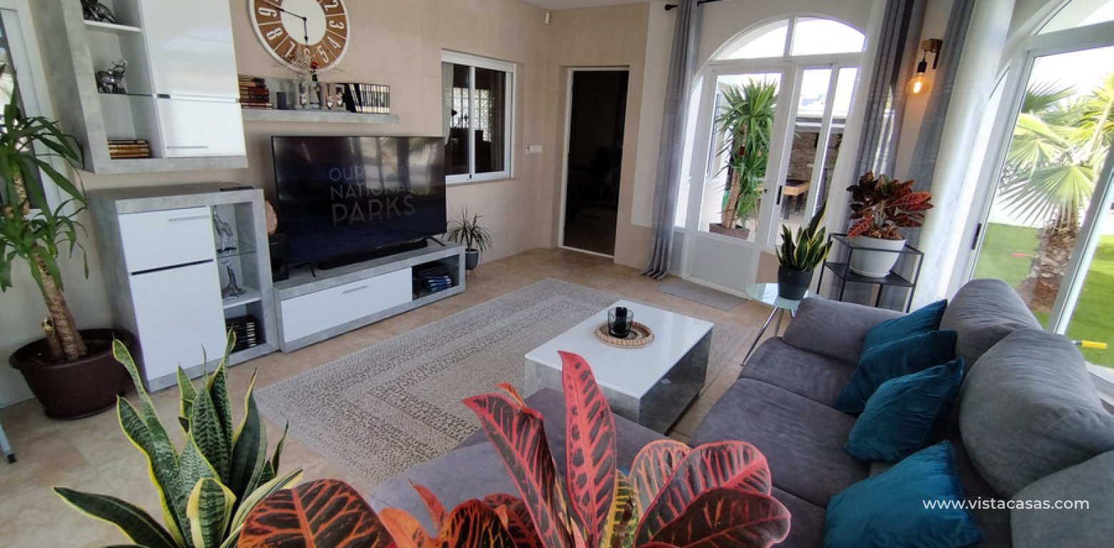 Sale - Villa - Torrevieja