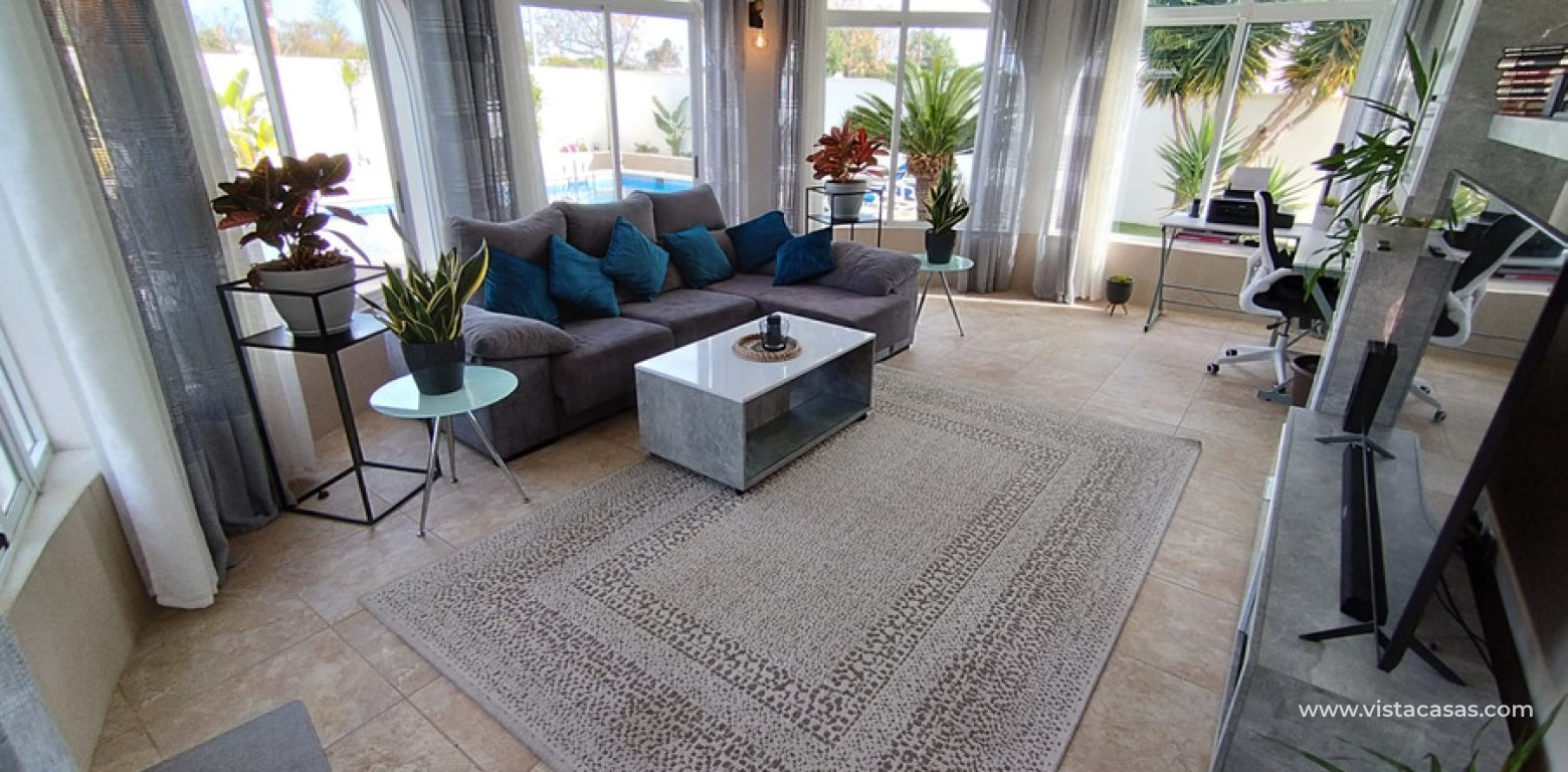 Sale - Villa - Torrevieja