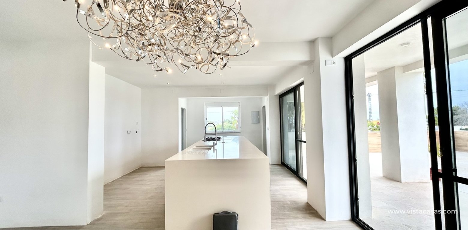 Resale - Villa - Los Montesinos