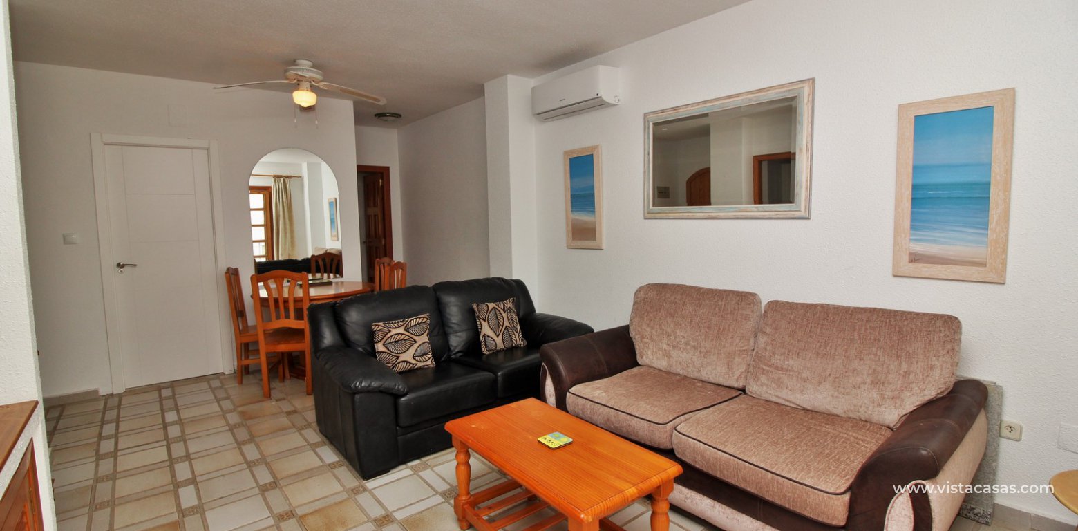 Apartment with tourist licence for sale in the Villamartin Plaza lounge 2