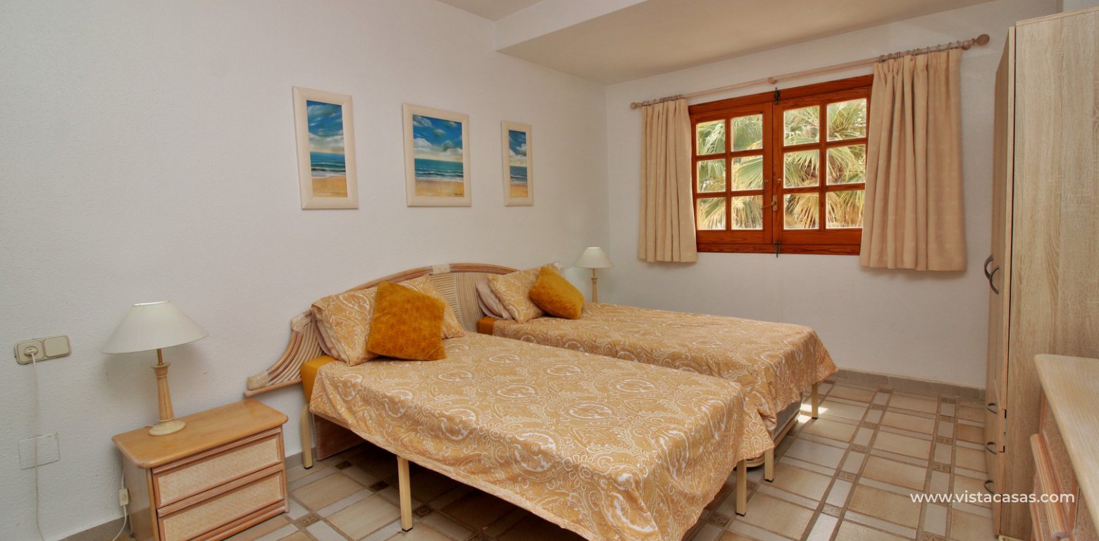 Apartment with tourist licence for sale in the Villamartin Plaza bedroom