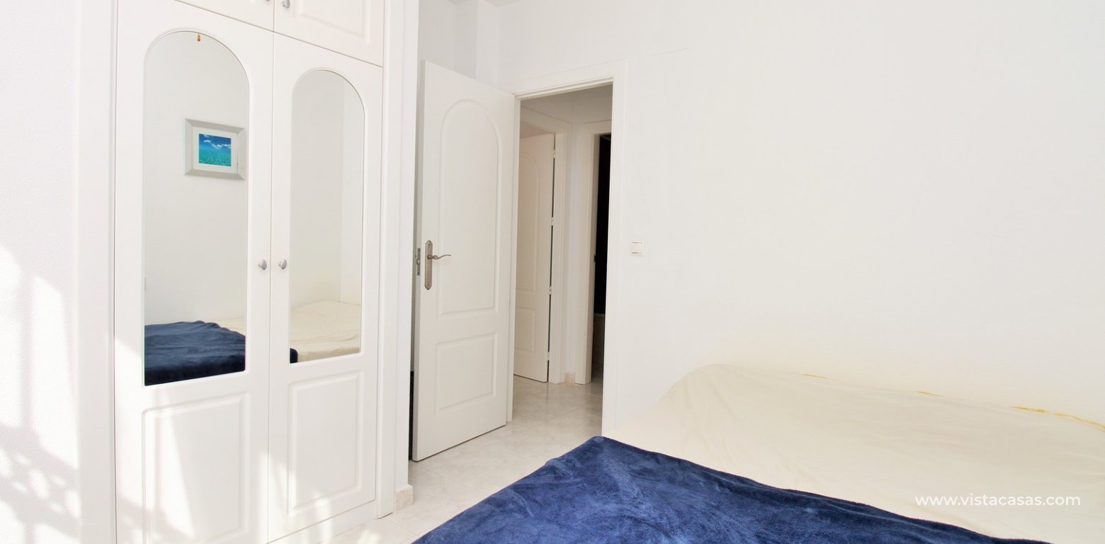 Ground floor apartment for sale in Miraflores V Pau 8 Villamartin double bedroom fitted wardrobes