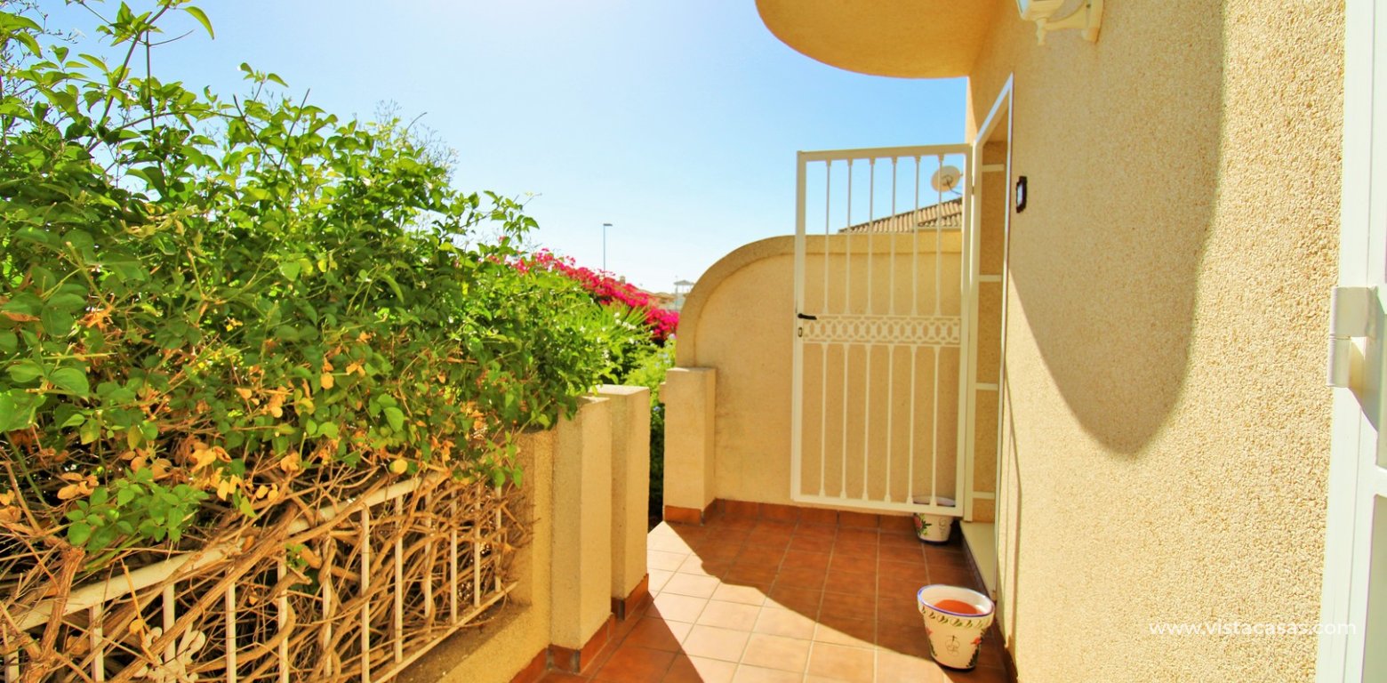 Ground floor apartment for sale in Miraflores V Pau 8 Villamartin front terrace 2
