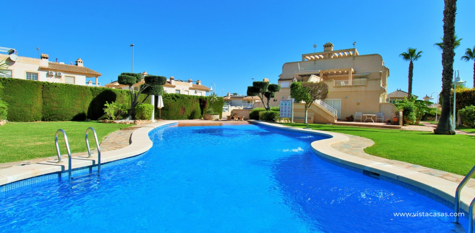 Ground floor apartment for sale in Miraflores V Pau 8 Villamartin swimming pool