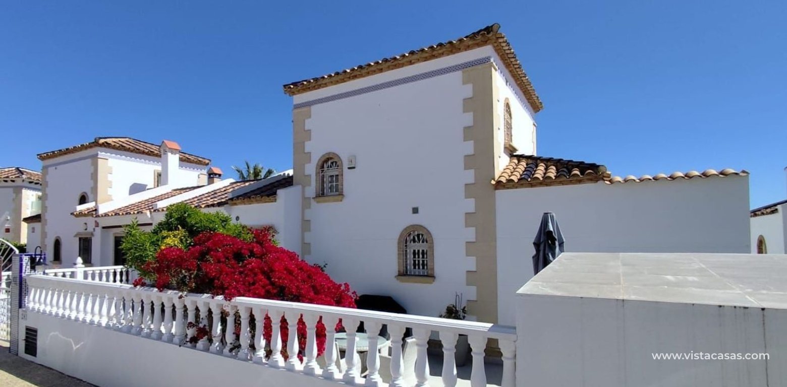 Sale - Villa - Villamartin - 