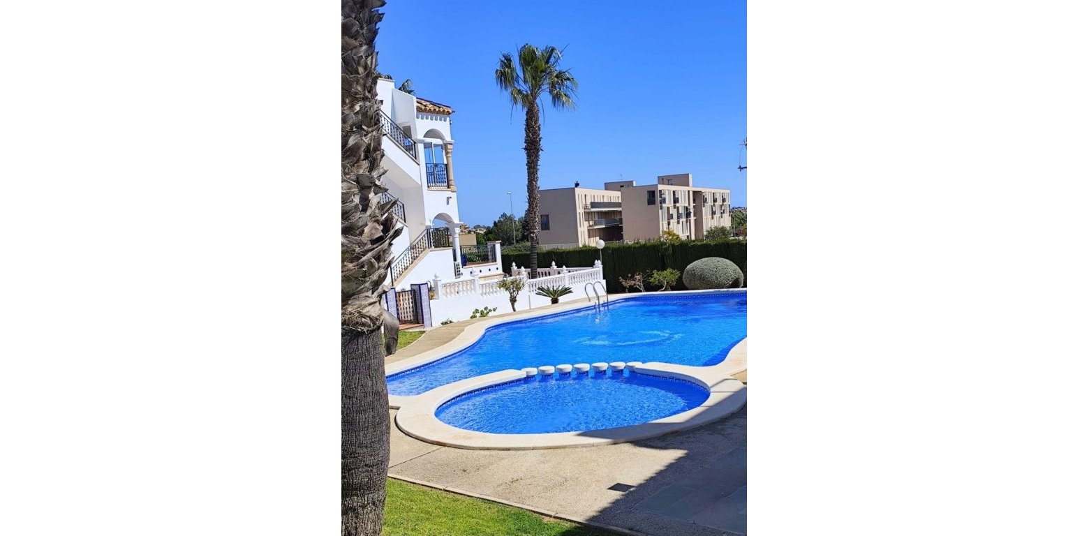 Sale - Villa - Villamartin - 