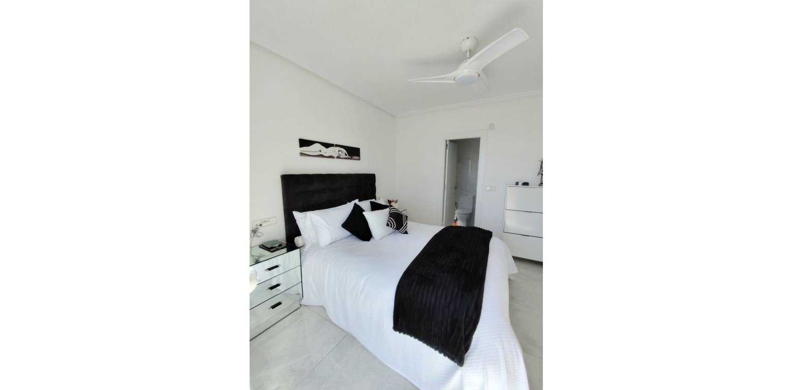 Sale - Villa - Villamartin - 
