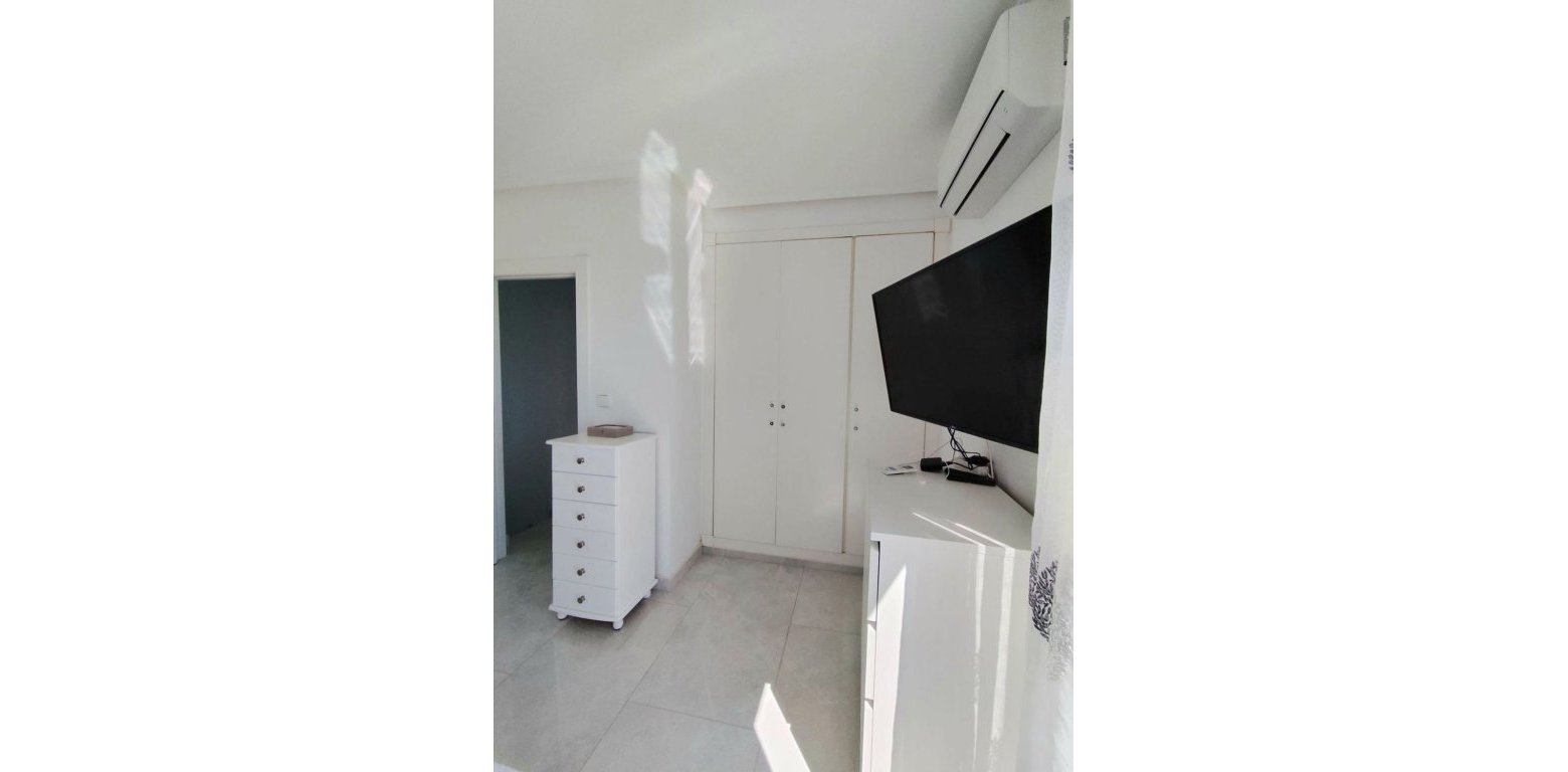 Sale - Villa - Villamartin - 