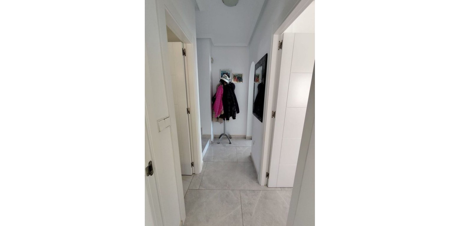 Sale - Villa - Villamartin - 