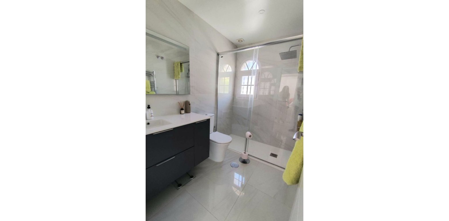 Sale - Villa - Villamartin - 