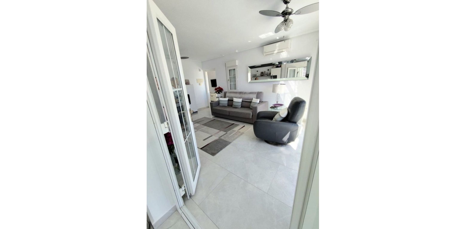 Sale - Villa - Villamartin - 