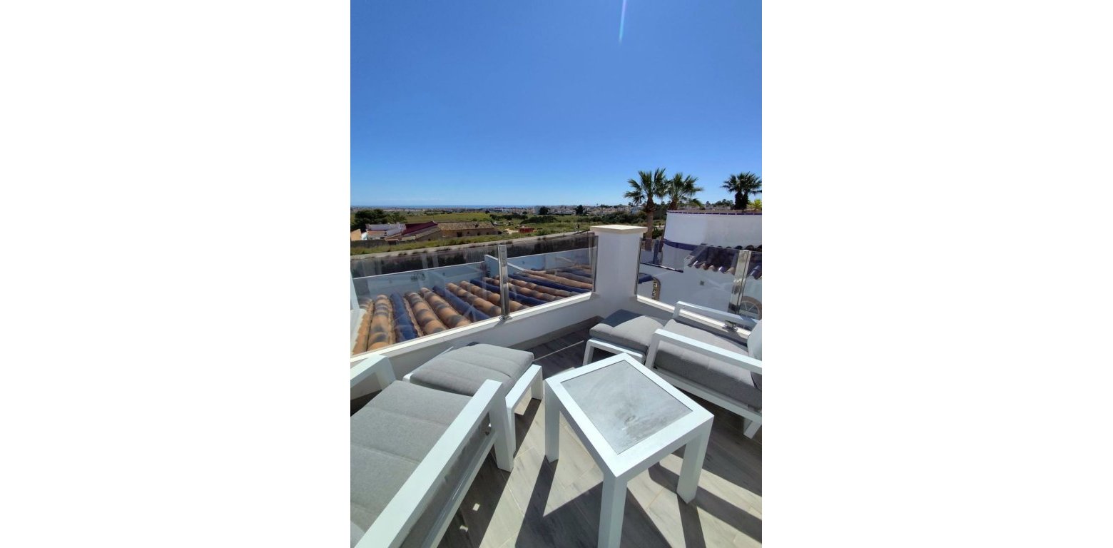 Sale - Villa - Villamartin - 