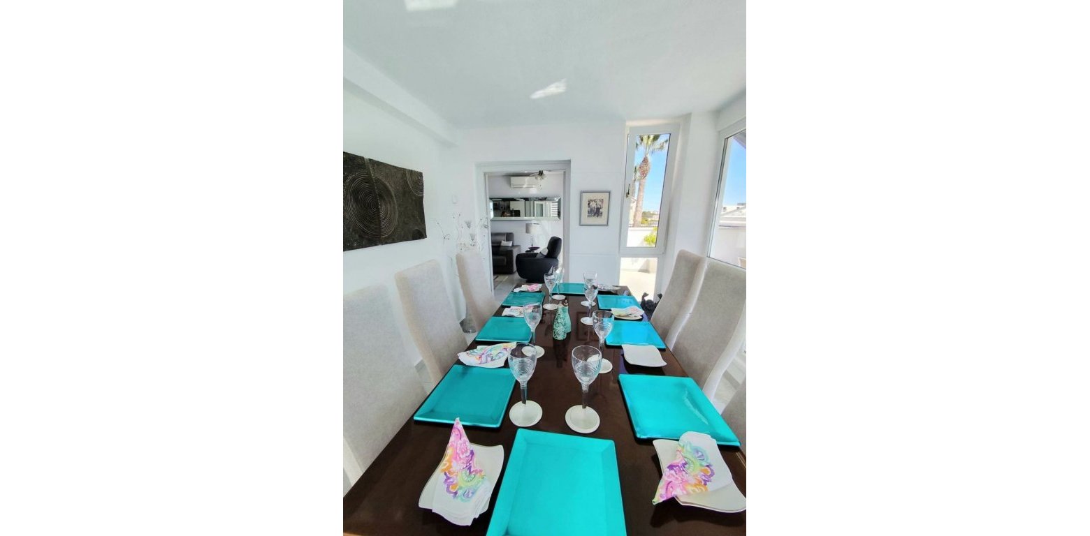 Sale - Villa - Villamartin - 