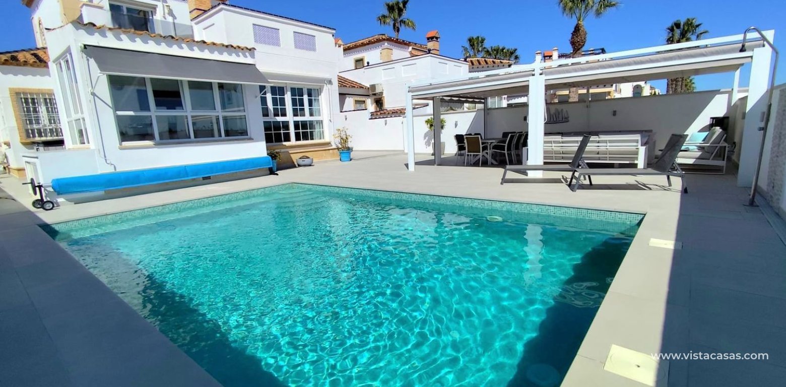 Sale - Villa - Villamartin - 