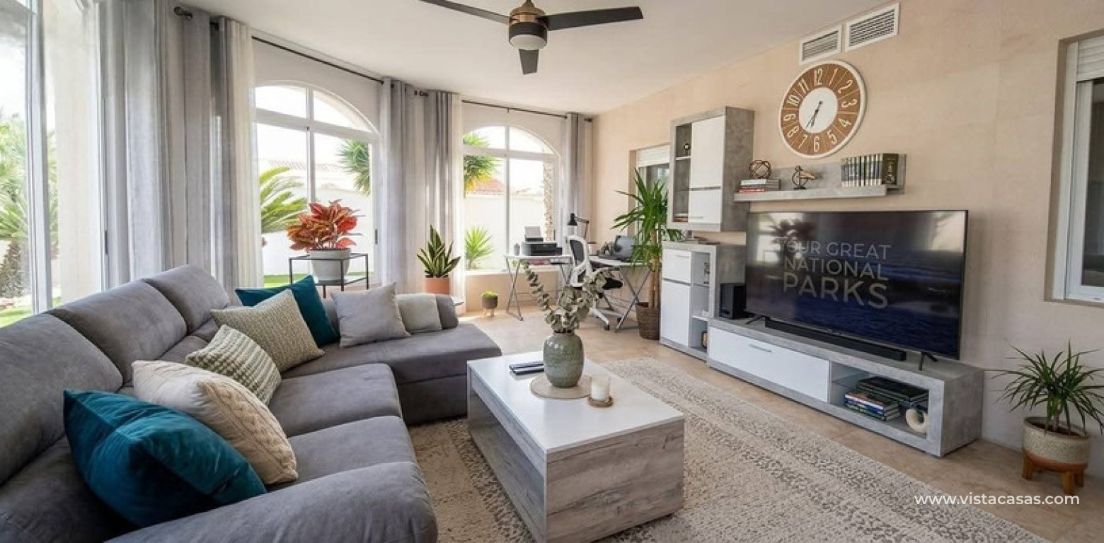 Sale - Villa - Torrevieja