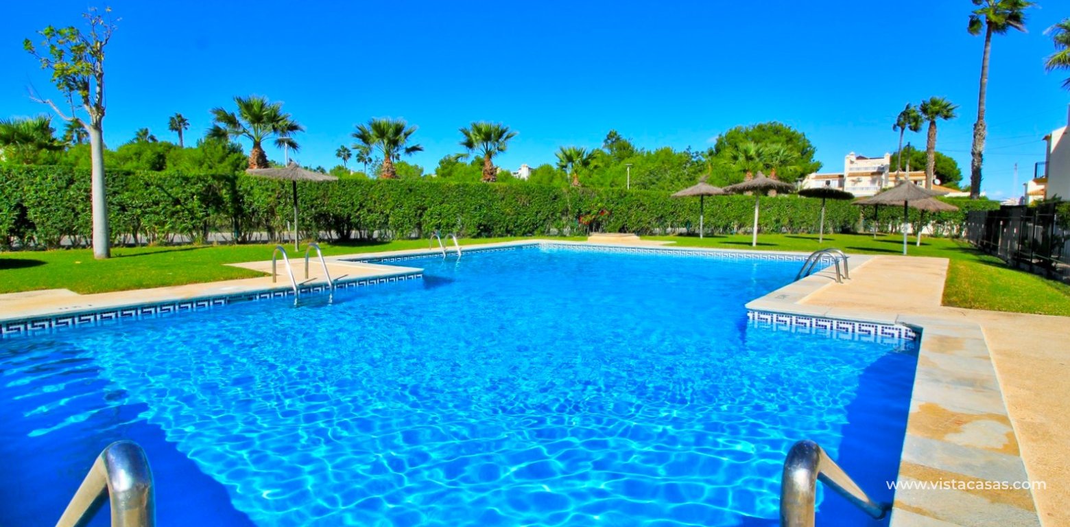 Renovated Lola Bungalow in Valencias Villamartin pool