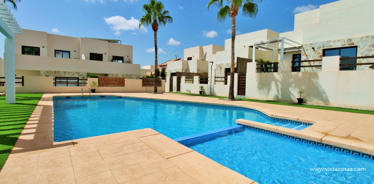 Modern 3 Bed Townhouse in Ilios Pau 8 Villamartin