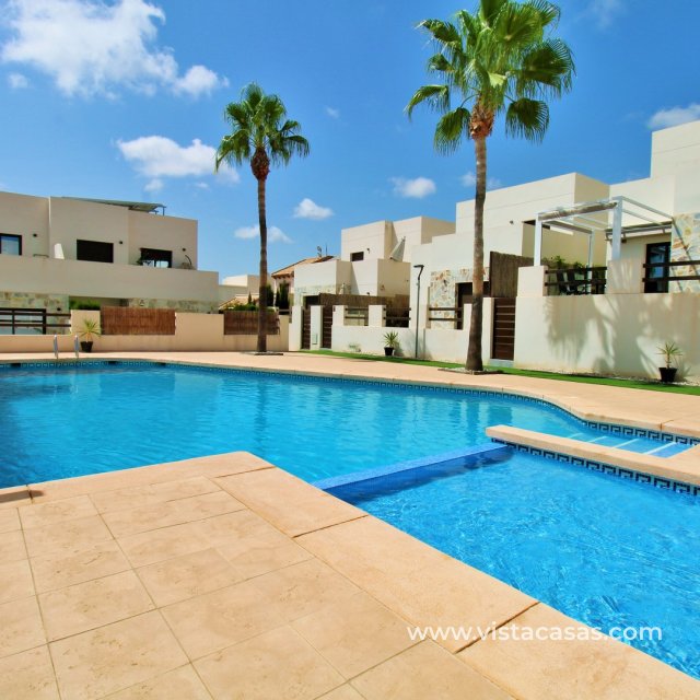 Villa - Sale - Villamartin - 