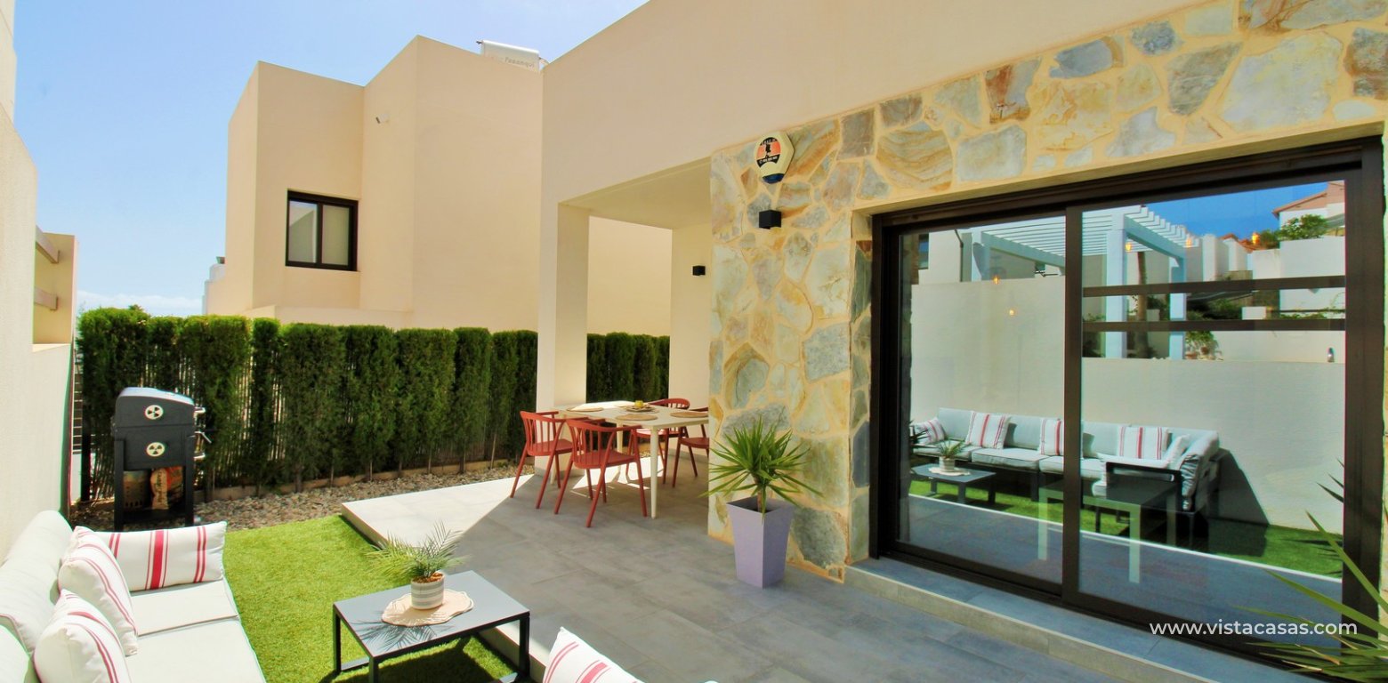 Modern 3 Bed Townhouse in Ilios Pau 8 Villamartin front garden