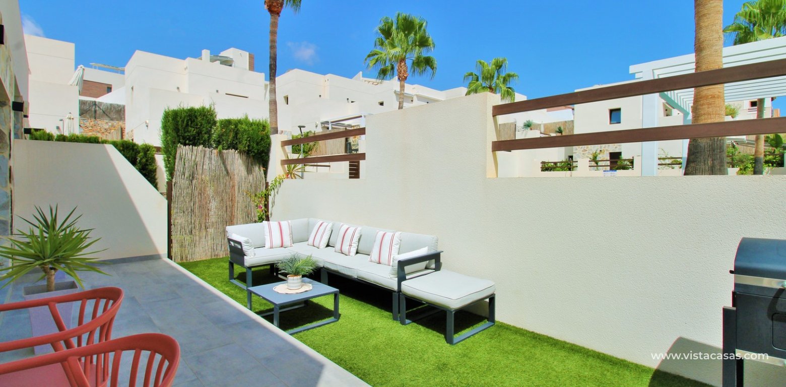 Modern 3 Bed Townhouse in Ilios Pau 8 Villamartin garden