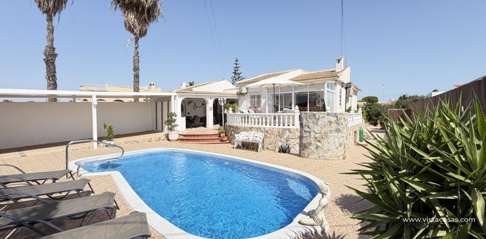 Sale - Villa - Torrevieja - San Luis