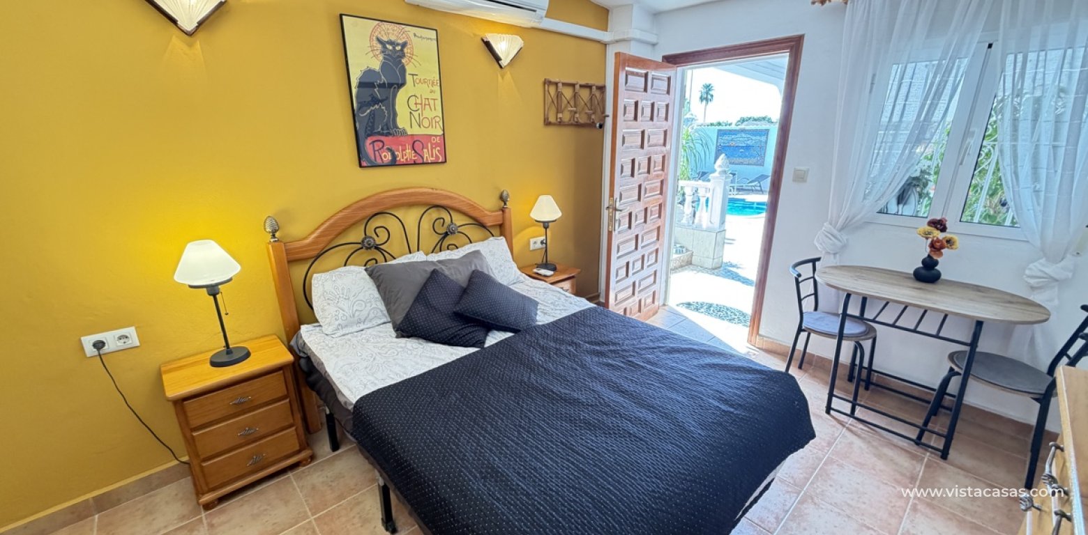 Sale - Villa - Torrevieja - San Luis
