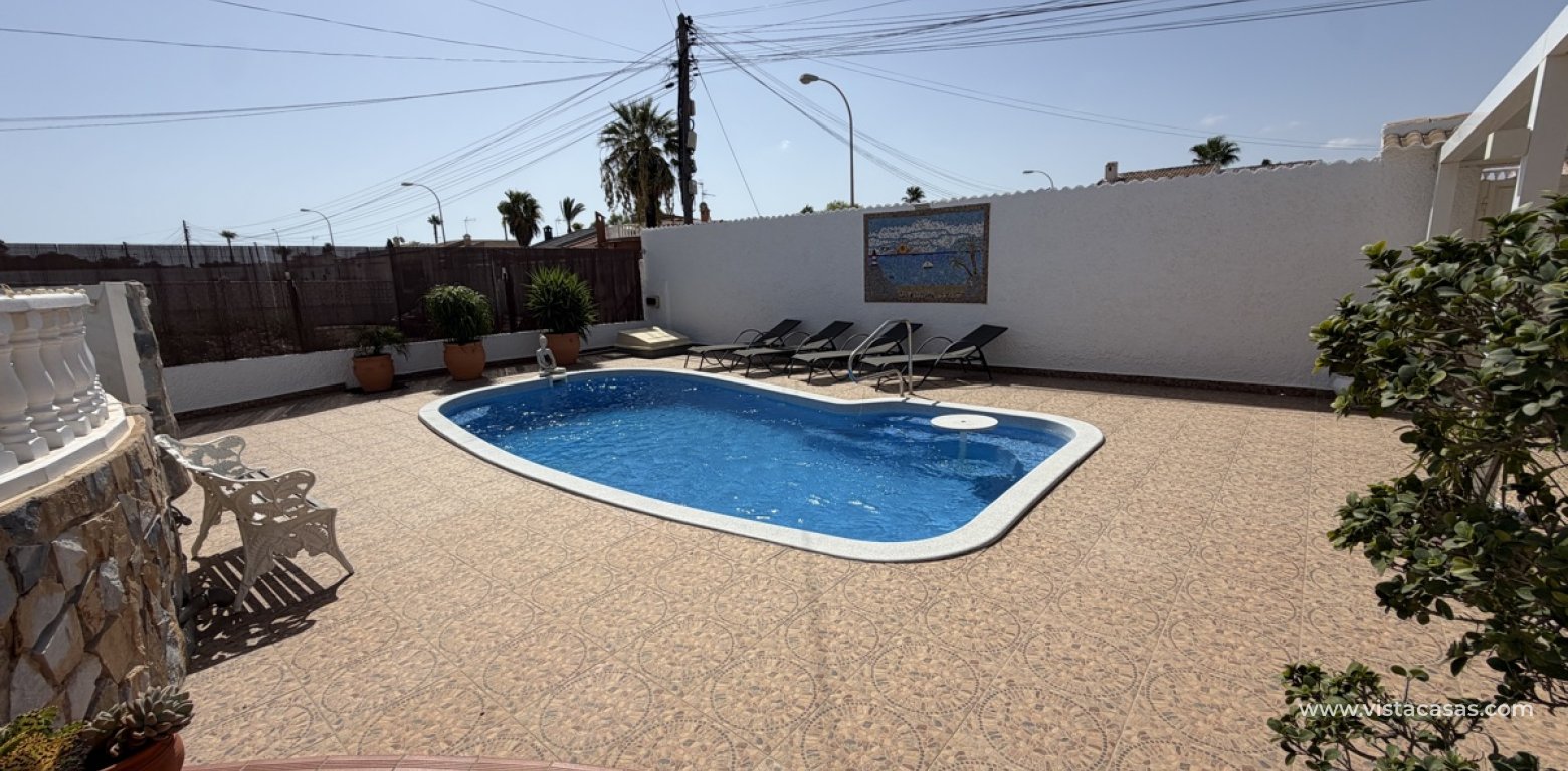 Sale - Villa - Torrevieja - San Luis