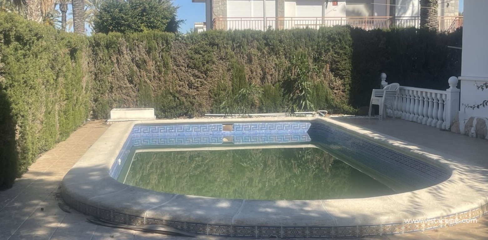 Resale - Villa - Cabo Roig
