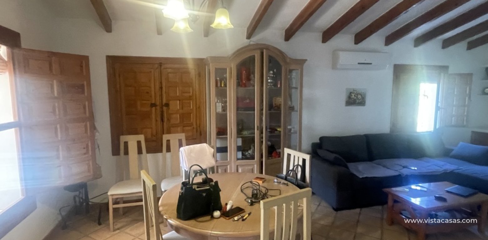 Resale - Villa - Cabo Roig