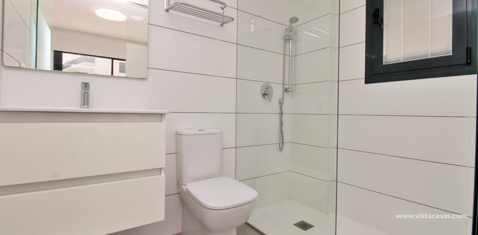 2 Bed Pool View Apartment in Valentino Golf 2 Villamartin master bedroom en-suite bathroom