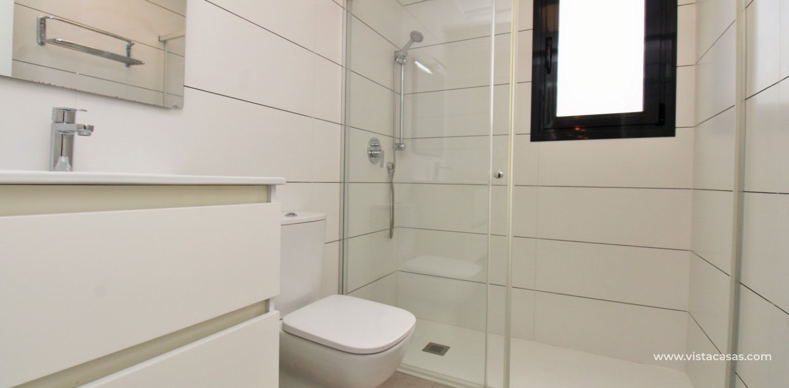 2 Bed Pool View Apartment in Valentino Golf 2 Villamartin bathroom