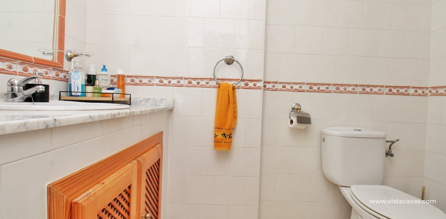 Villagolf Corner Penthouse For Sale in Villamartin Plaza en-suite bathroom