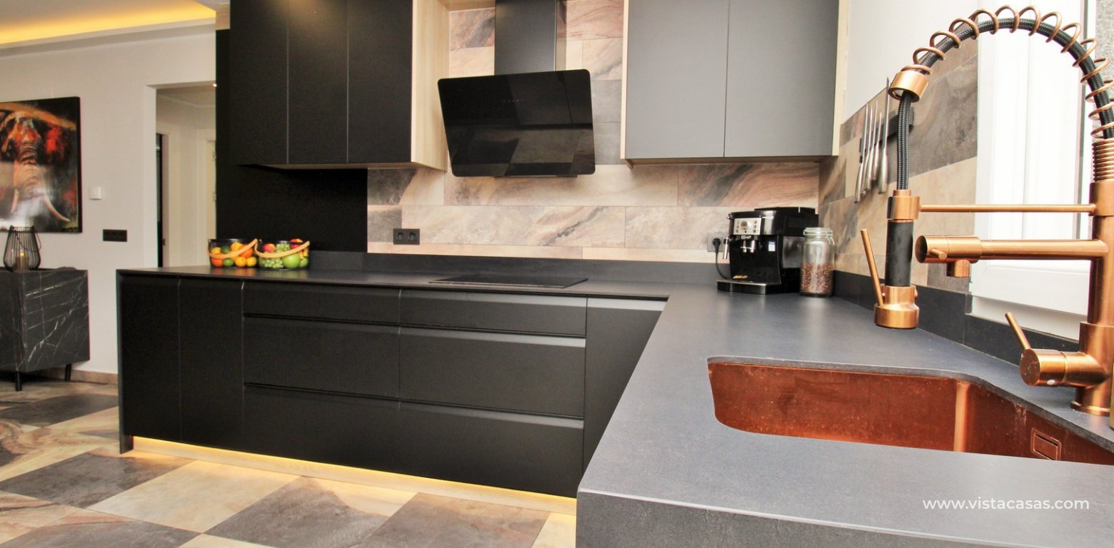 Fully renovated detached villa for sale in Las Violetas Villamartin kitchen 3