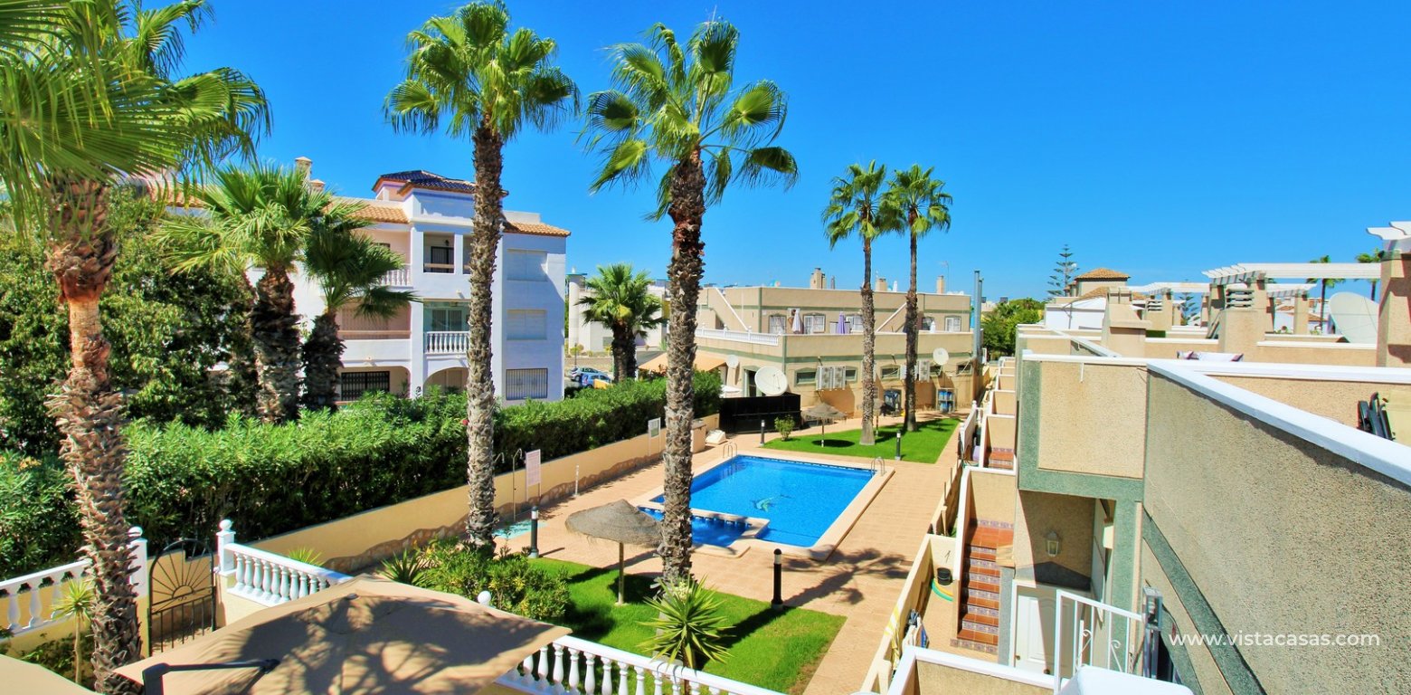 Fully renovated detached villa for sale in Las Violetas Villamartin roof terrace pool views