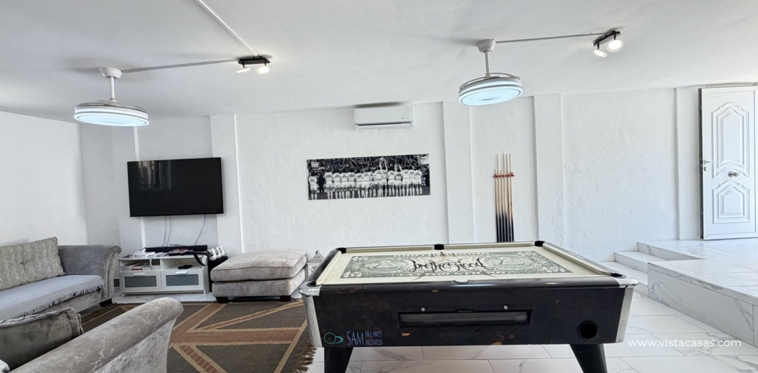 Sale - Villa - Villamartin