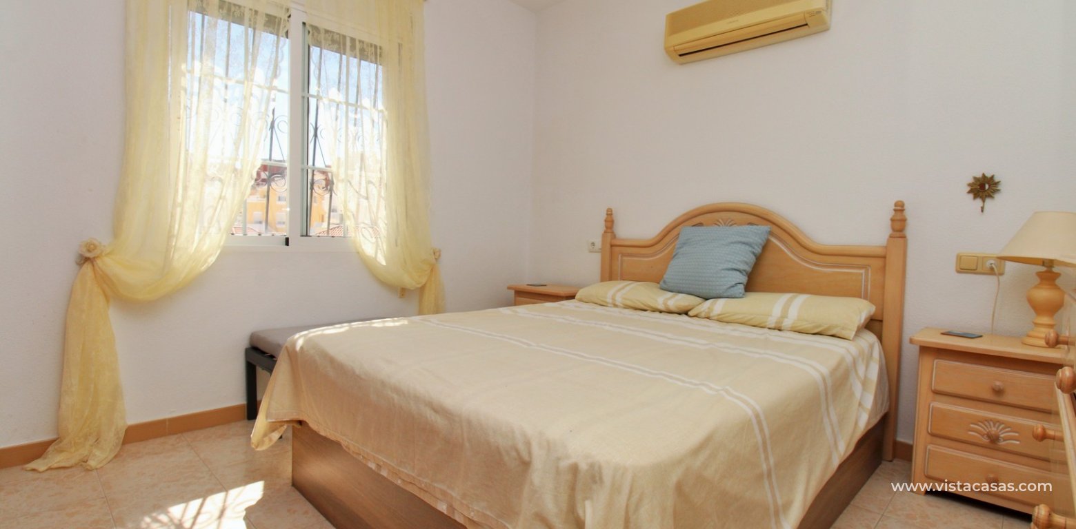 Detached villa in Villamartin with private pool and guest underbuild double bedroom